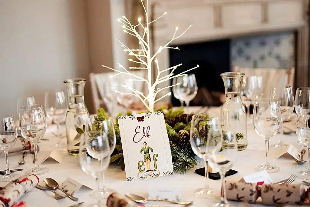a table name of 'Elf' details a Christmas wedding theme